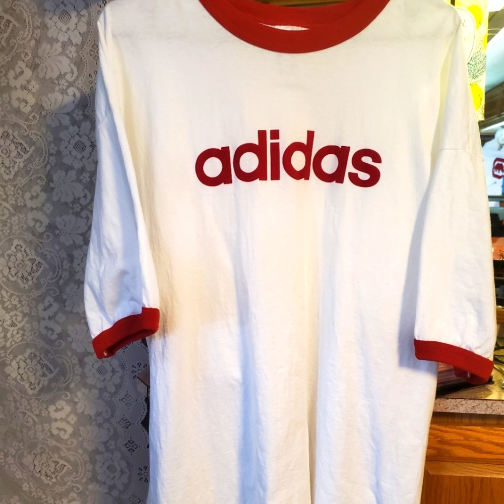 Men's Adidas T-Shirt. XL